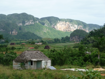 kuba reisen angebote enthalten oft den Ausflug zu den Mogotes im Vinales-Tal